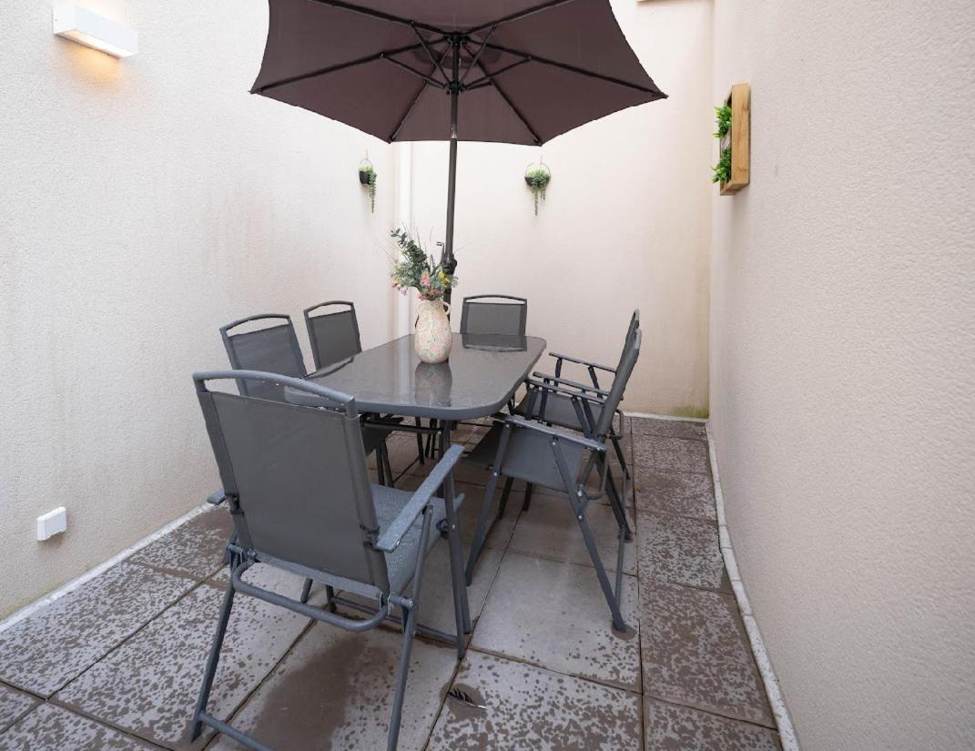 Sejour Unique A Pierrefitte Apartment Luaran gambar
