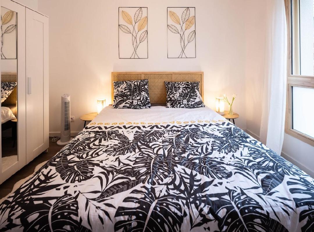 Sejour Unique A Pierrefitte Apartment Luaran gambar