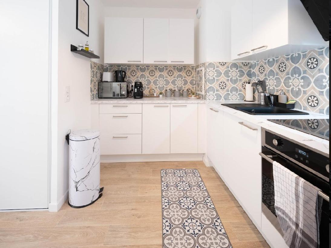 Sejour Unique A Pierrefitte Apartment Luaran gambar